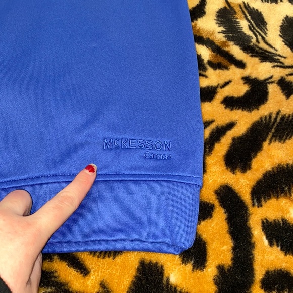 3/$30 Adidas Sweater - Picture 4 of 7